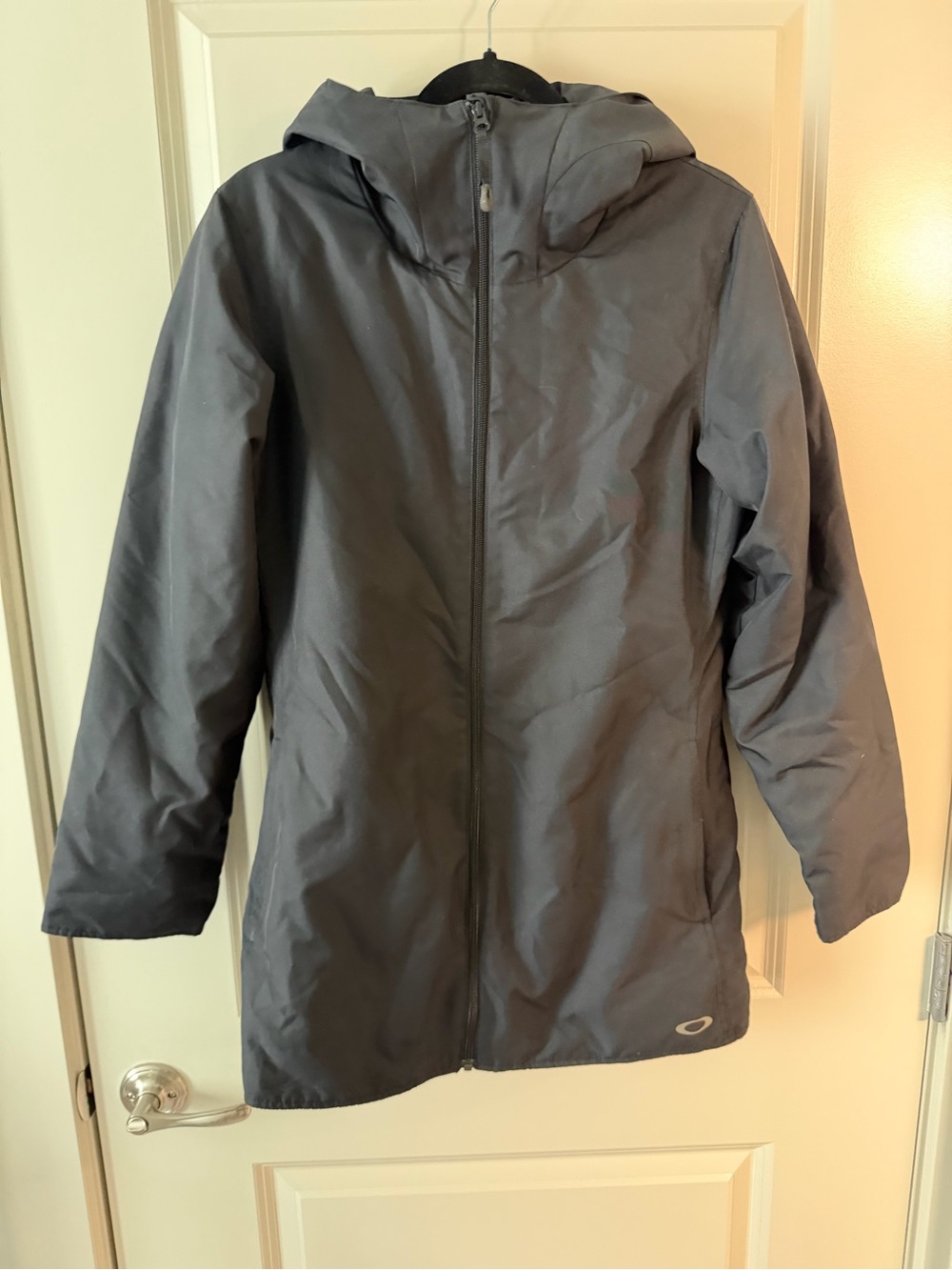 Oakley Women’s Hooded Raincoat in Dark Gray